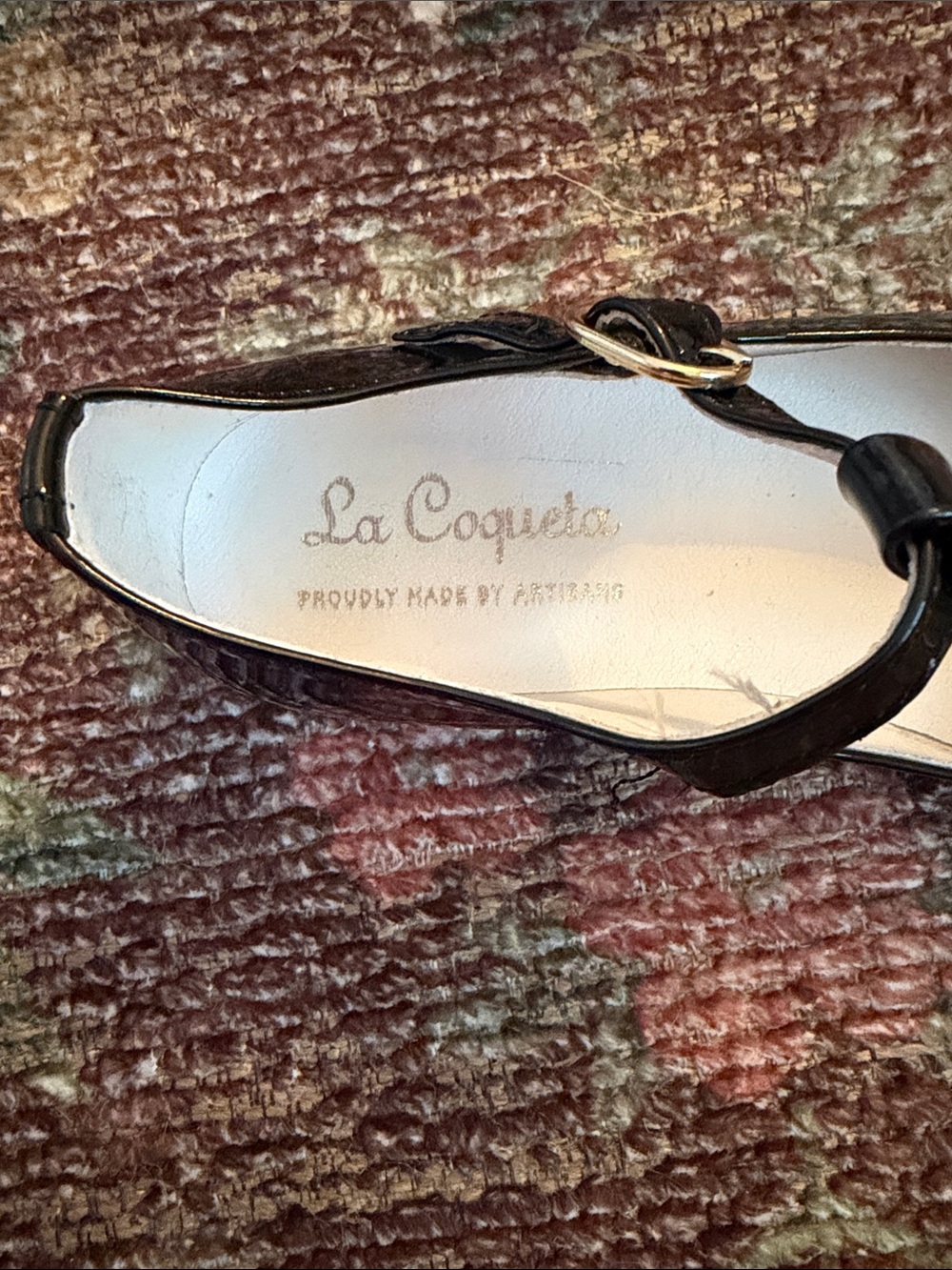 La Coqueta Girls' Black Patent T-Strap Dress Shoes - Picture 2 of 4